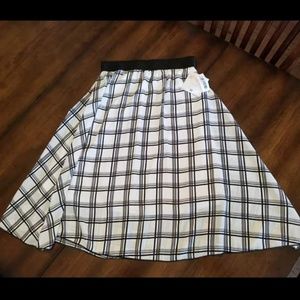 Lularoe Lola skirt